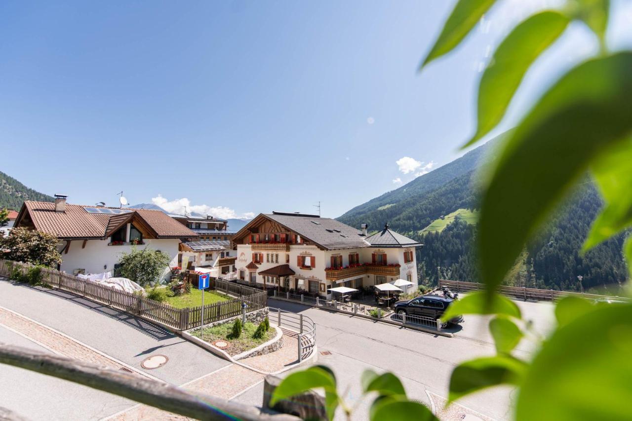 Hotel Stilfserhof Екстериор снимка